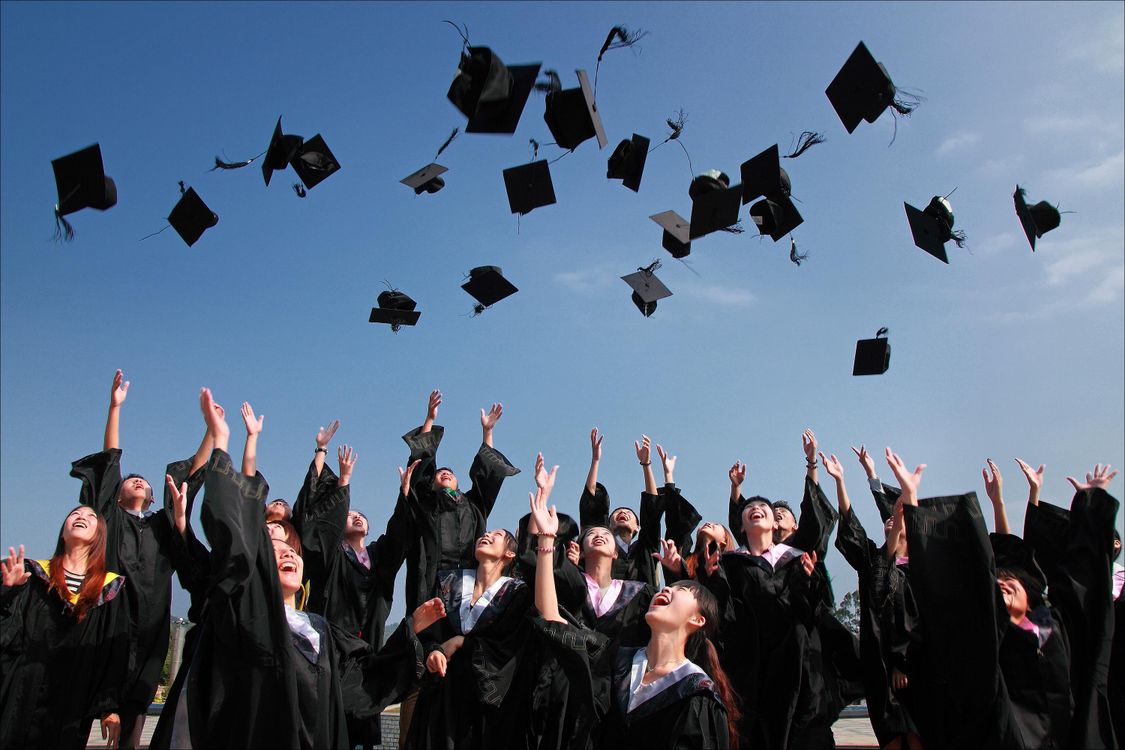 What to do after a bachelor's degree in Morocco? Options, careers and competitive exams